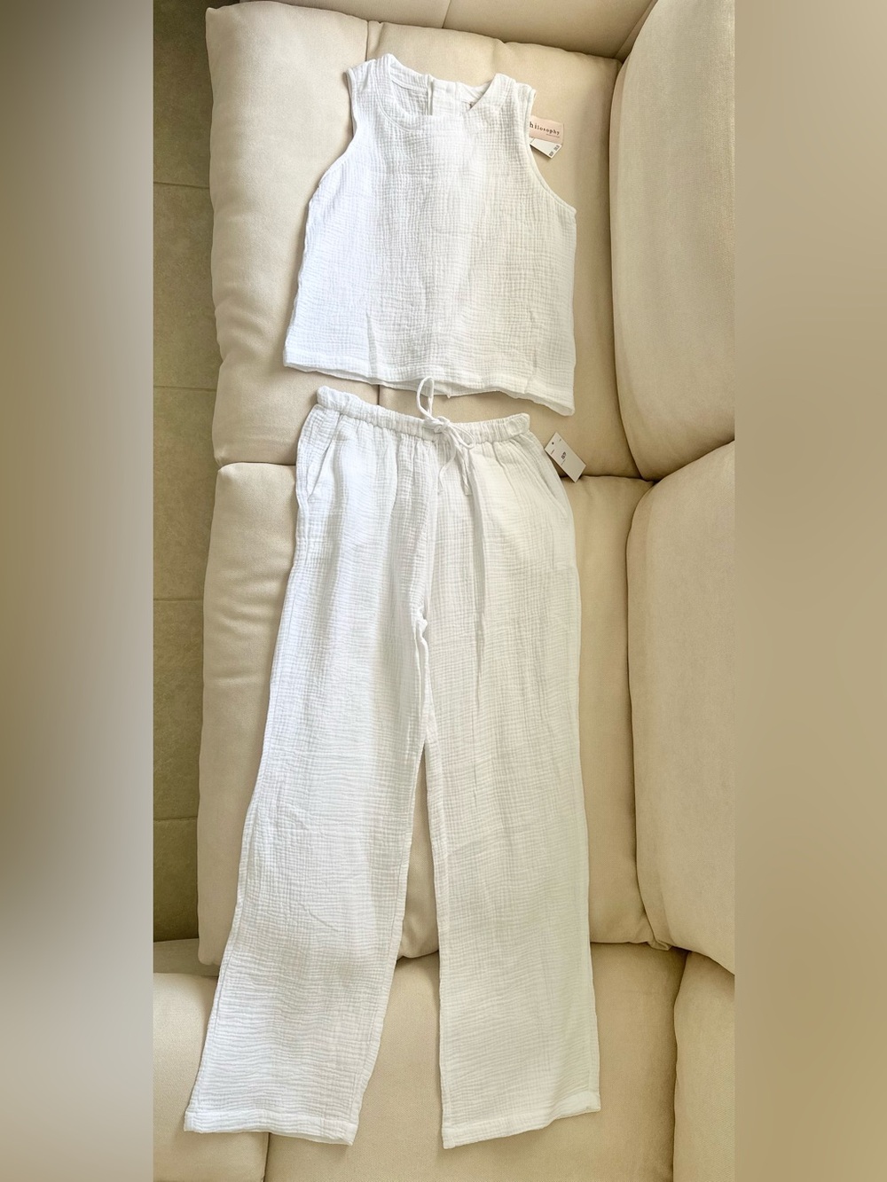 Women’s Philosophy White Gauze shirt & pant set! NEW